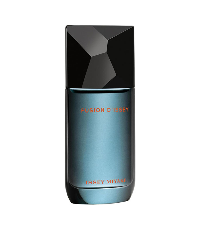 Issey Miyake (1)